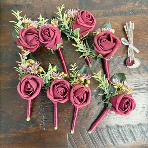 Ling’s Moment Burgundy Rose Boutonniere Set of 8 NEW in Box